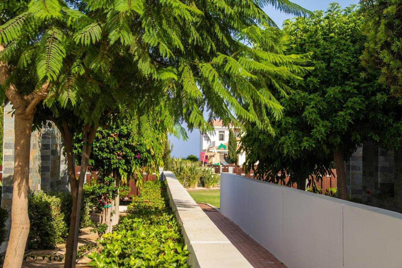 Apartamento Atlantis Gardens Mazotos Exterior foto